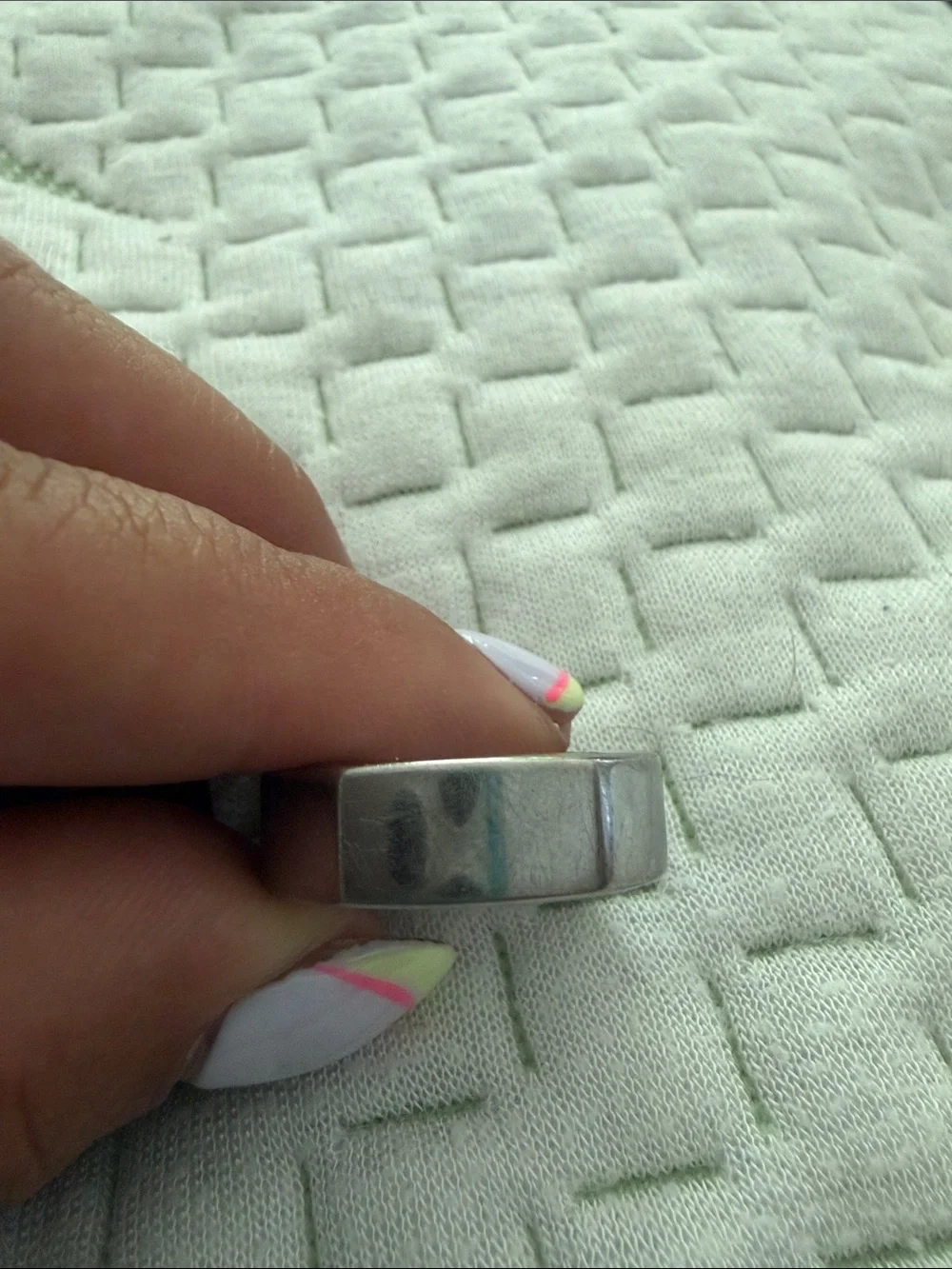 Oura Ring Gen 3 – Size 11 + Charger